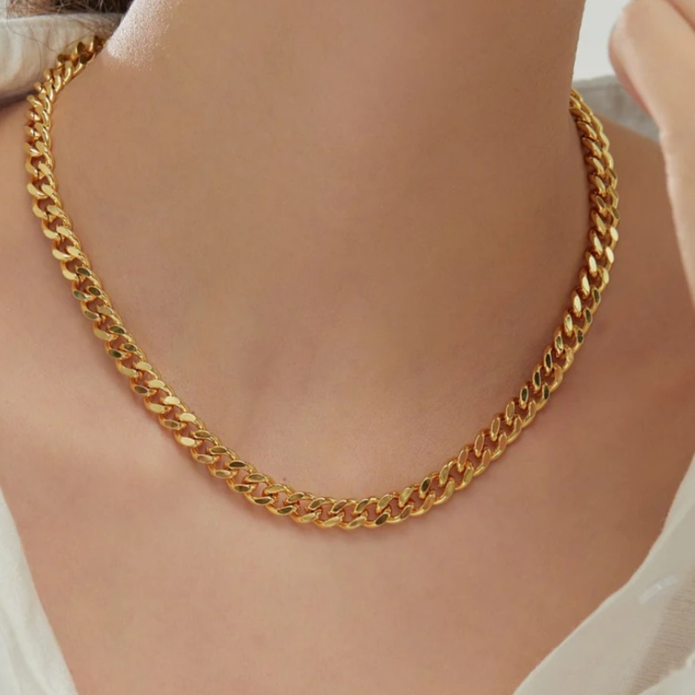Joey baby lisa gold cuban chain necklace
